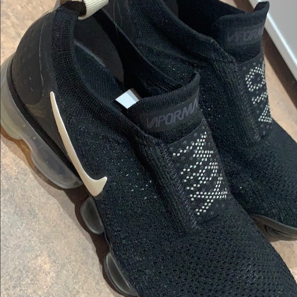 vapormax moc 2 light cream